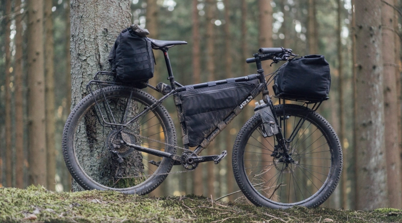Bicicletas e acessórios para viagens